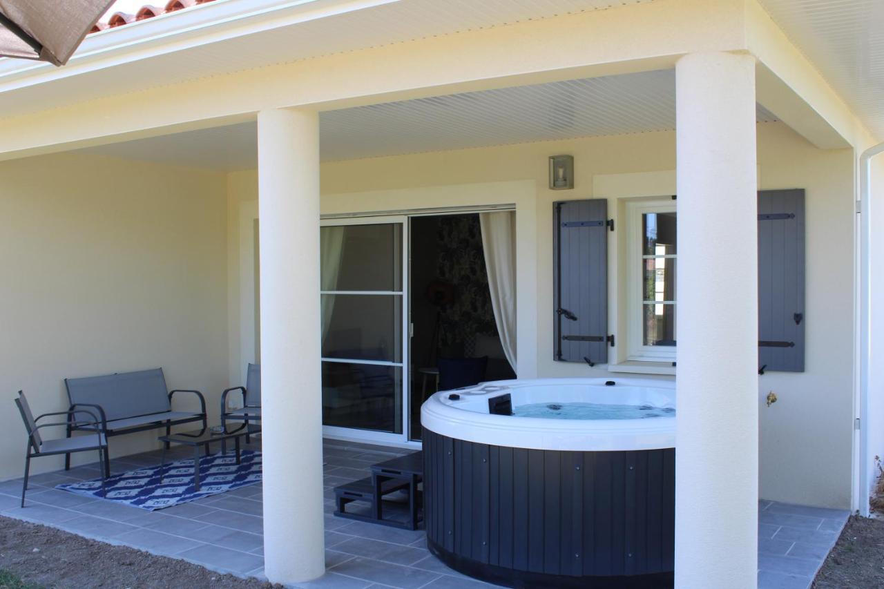 Rose, Sejour Detente Et Bien Etre En Famille Avec Jacuzzi Holiday home Fontenay-le-Comte