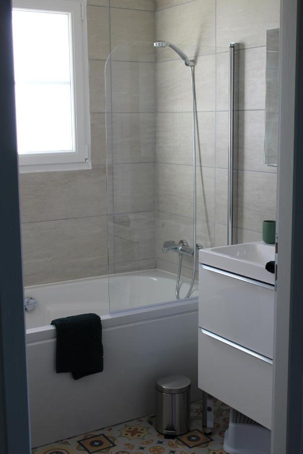 Rose, Sejour Detente Et Bien Etre En Famille Avec Jacuzzi Holiday home *